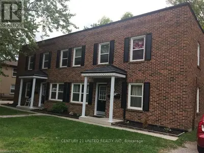 1269 Clonsilla Avenue B, Peterborough, ON K9J 5Z1