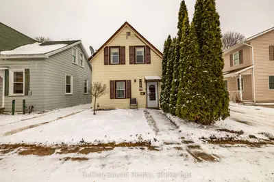 1131 3rd Avenue W, Owen Sound, ON N4K 4P9