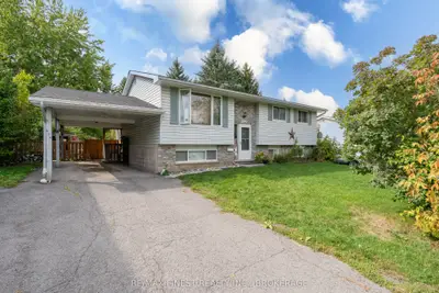 305 Church Street, Greater Napanee, ON K7R 3X9