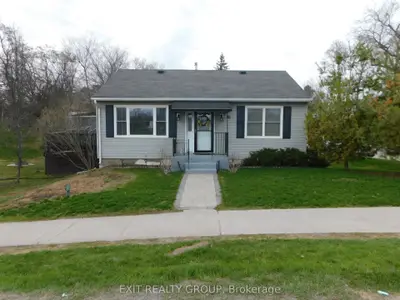96 Elgin Street, Centre Hastings, On K0k 2k0