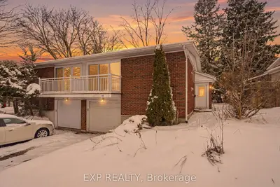 46 Charkay Street, Cityview - Parkwoods Hills - Rideau Shore, ON K2E 5N4