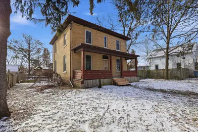 298 Queen Street W, Cambridge, On N3c 1g7