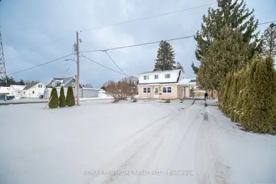 660 Bruham Avenue, Laurentian Valley, ON K8A 5A1