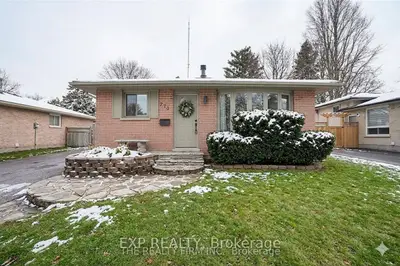 270 Highview Crescent, London South, On N6j 4e3