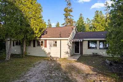 403 Eagle Road, Northern Bruce Peninsula, On N0h 2r0