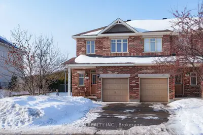 294 Badgeley Avenue, Kanata, On K2t 0a7