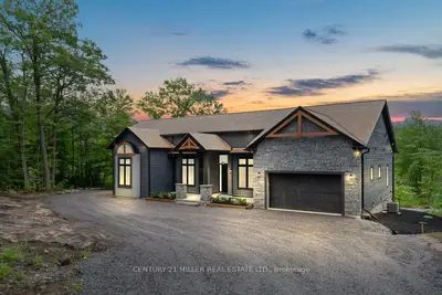 4805 MUSKOKA DISTRICT 169 Road 6, Muskoka Lakes, ON P0C 1H0