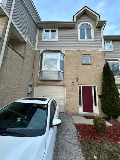 9 Ailsa Place 26, London South, On N5z 4z6
