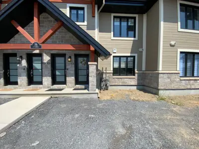 107 St Moritz Street 505, Russell, ON K1W 1N0