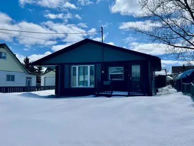 131 Spencer Avenue, North Bay, ON P1B 7K7