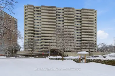 40 Landry Street 1613, Vanier And Kingsview Park, On K1l 8k4