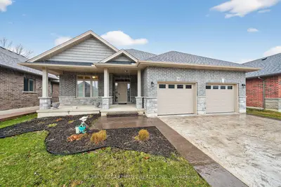 31 Sycamore Drive, Norfolk, On N0a 1n6