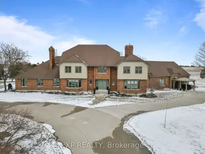 29830 Centre Road, Adelaide Metcalfe, On N7g 3h7