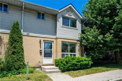 35 Waterman Avenue 62, London South, On N6c 5t8