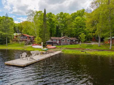 247 Mainhood Road, Huntsville, ON P0B 1M0