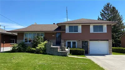 300 Knoll Street LOWER, Port Colborne, ON L3K 5B9