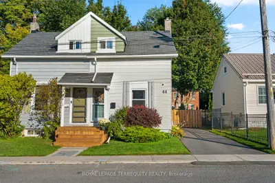 44 Young Street, Port Hope, ON L1A 1M6