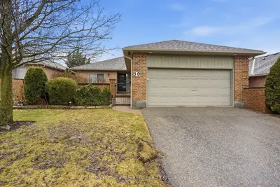 5 Cadeau Terrace 39, London South, On N6k 4h9