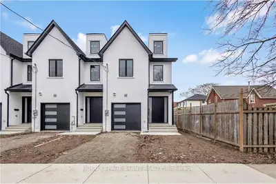 109 Winniett Street, Brantford, ON N3T 1N1