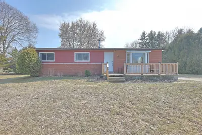 9897 Eric Street, Lambton Shores, ON N0M 2N0