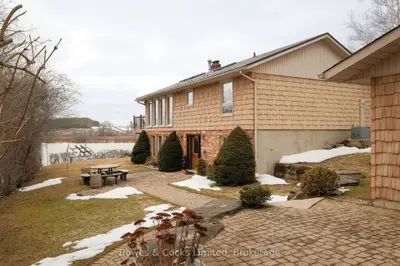 210 Thompson Road, Otonabee-south Monaghan, On K9j 6x8