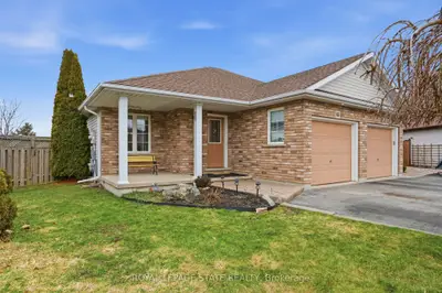 66 Golden Acres Drive, West Lincoln, ON L0R 2A0