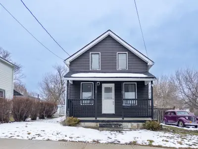 90 Palace Road, Greater Napanee, ON K7R 3B3