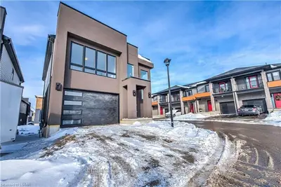 1820 CANVAS Way 60, London North, ON N5X 0N5