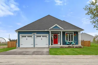 160 Elizabeth Street, Lambton Shores, On N0m 2n0