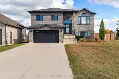 58 Lakefield Drive, Kincardine, On N2z 0c9