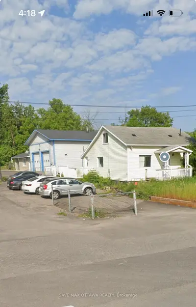 5358 Bank Street, Blossom Park - Airport And Area, On K1x 1h1