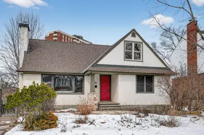 499 NEIGHBOURHOOD Way, Alta Vista and Area, ON K1G 0J3