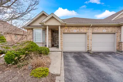 21 Willowlanding Court, Welland, On L3c 7l7