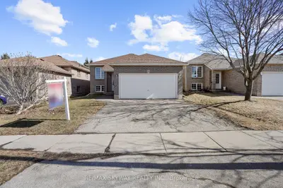 8 Bradley Lane, Brantford, ON N3T 6R5
