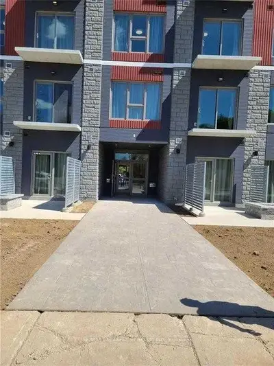 77 Leland Street 306, Hamilton, On L8s 3a1