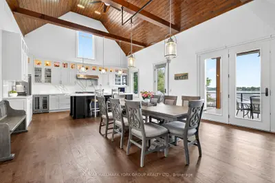 10 Grills Road, Kawartha Lakes, On K0m 2c0