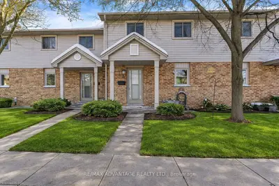 217 Martinet Avenue 17, London East, On N5v 4p5