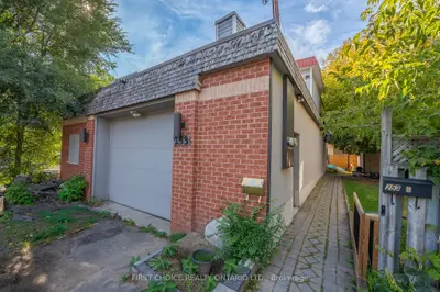 253 Frechette Street, Vanier and Kingsview Park, ON K1L 7T3