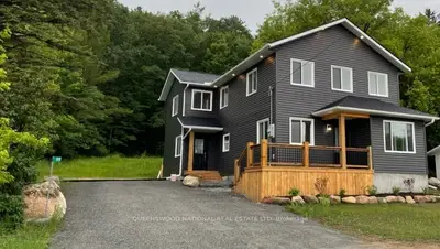 99 Inglis Street, Madawaska Valley, On K0j 1b0