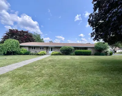 141 Charles Street, North Huron, ON N0G 2W0