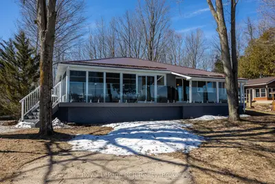 132 Mccullough Lake Drive, Chatsworth, On N0h 2v0