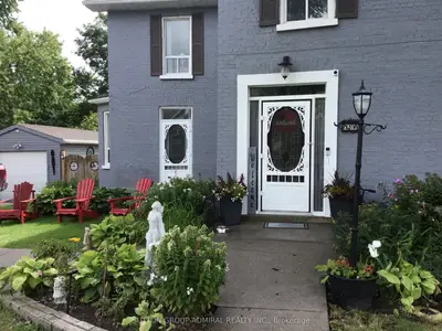 20 King Street W, Kawartha Lakes, On K0l 2w0