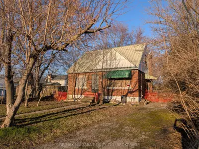 2936 Dorchester Road, Niagara Falls, ON L2J 2Z5