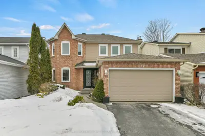 77 Topley Crescent W, Hunt Club - South Keys and Area, ON K1G 4M8