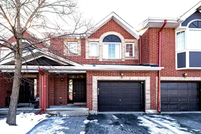 110 Chartley Private, Hunt Club - South Keys And Area, On K1v 2j6