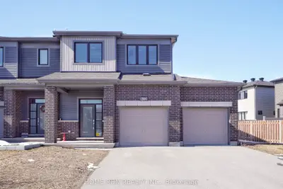 50 Natare Place, Kanata, ON K2T 0P3