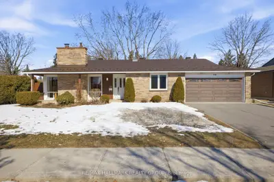 59 Ashgrove Crescent, South Of Baseline To Knoxdale, On K2g 0s8