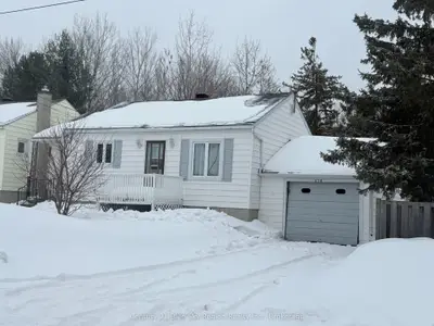 578 Mcphail Street, North Bay, On P1b 5z2