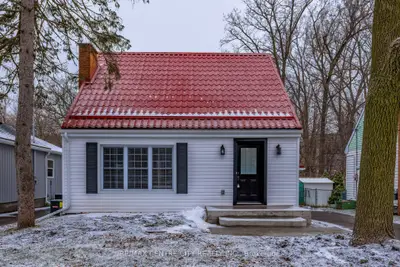 224 Rathowen Street, London North, ON N6H 2G2