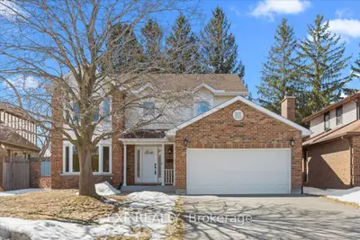 25 Cullen Court, South of Baseline to Knoxdale, ON K2G 4Z3